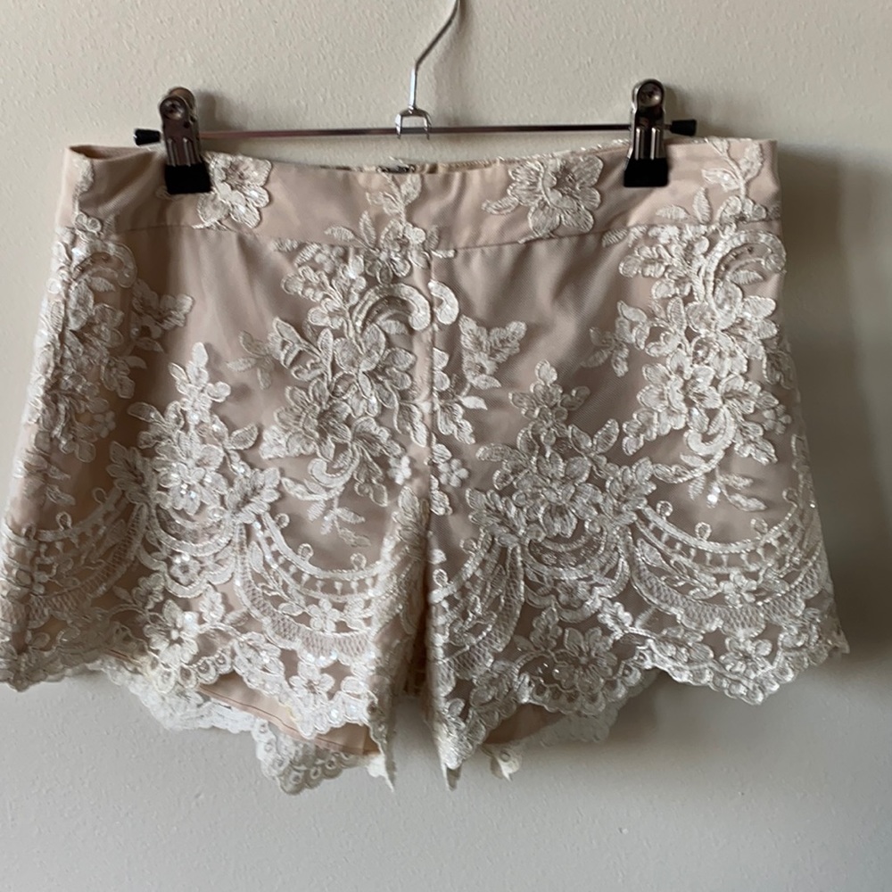 Alice and Olivia shorts size 4